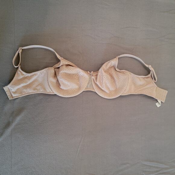 Chantelle 32DDD Bra C Magnifique Seamless Unlined Minimizer Nude Sand Adjustable - Picture 5 of 9